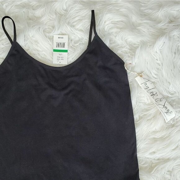 TAYLOR & SAGE Camisole - Picture 2 of 2